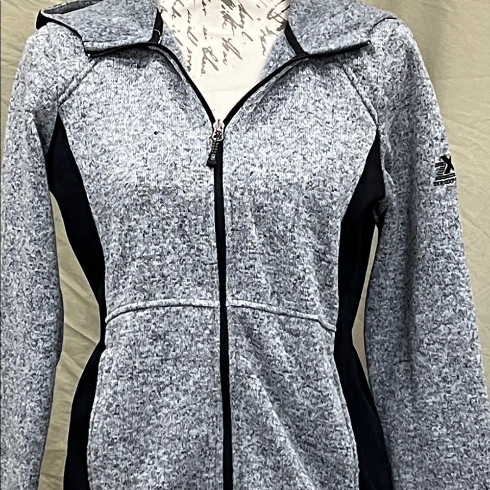Zero Xposur fitted performance fleece lined heather gray hoodie small